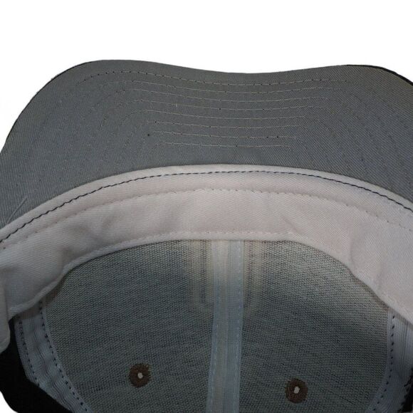 New Era Vintage 90s "O" Black / Gold / Red Fitted Hat Made in USA 7 - Picture 8 of 8